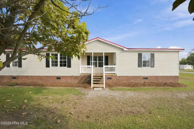 100 N Cherie Court, New Bern, NC 28562