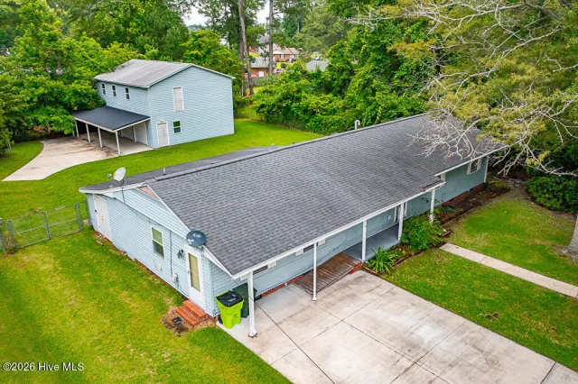1113 Cherry Tree Drive, New Bern, NC 28562