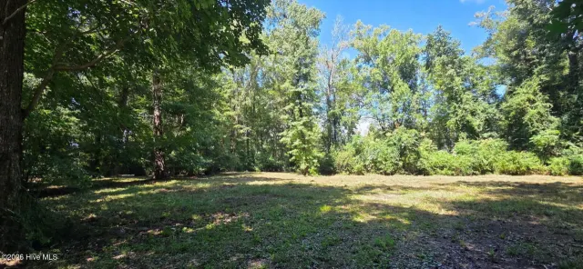 140 14 &15 Country Club Lane, Newport, NC 28570