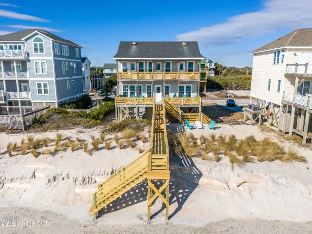 36 Porpoise Place, North Topsail Beach, NC 28460