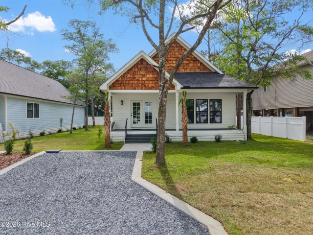104 NW 23rd Street, Oak Island, NC 28465