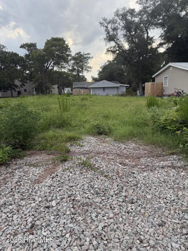 107 NE 20th Street, Oak Island, NC 28465