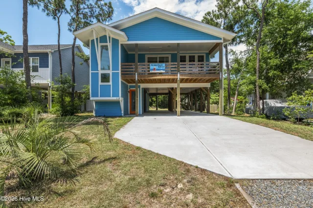 119 NE 27th Street, Oak Island, NC 28465