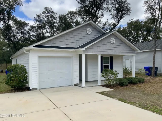 126 NW 8th Street, Oak Island, NC 28465