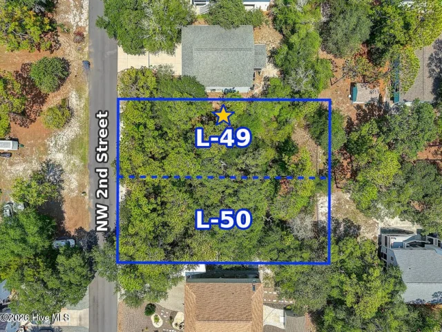 160 49 NW 2nd Street, Oak Island, NC 28465