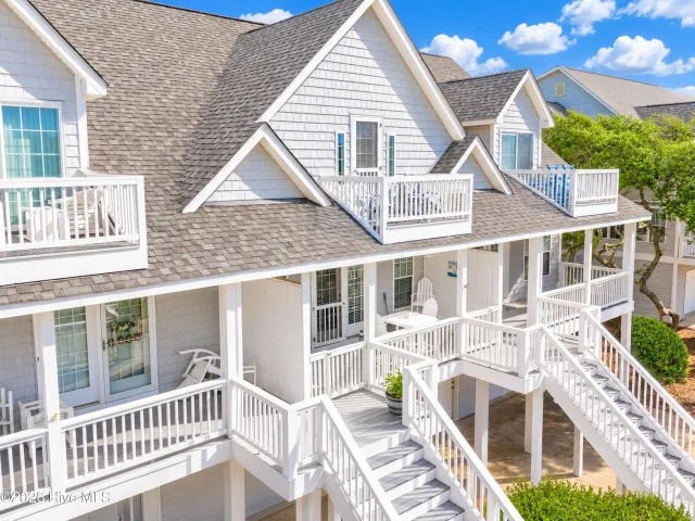 89 Foxfire Trace, Oak Island, NC 28465