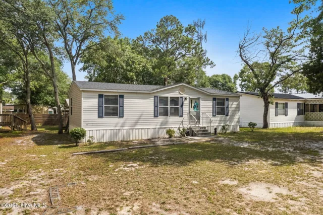 7203 Banner Street SW, Ocean Isle Beach, NC 28469
