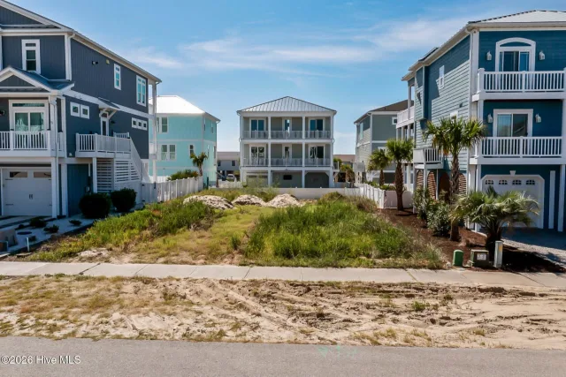 77 W 2nd Street, Ocean Isle Beach, NC 28469