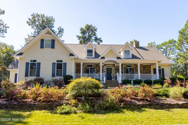 70 Oak Meadow Road, Pinehurst, NC 28374