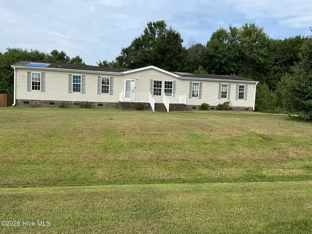 102 Cypress Knee Drive, Richlands, NC 28574