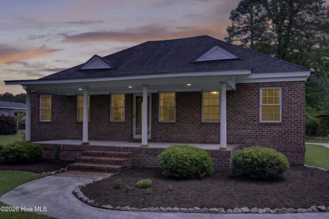 575 Island Creek Road, Rocky Point, NC 28457