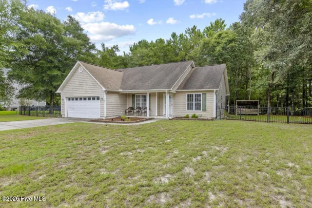 1731 Chadwick Shores Drive, Sneads Ferry, NC 28460