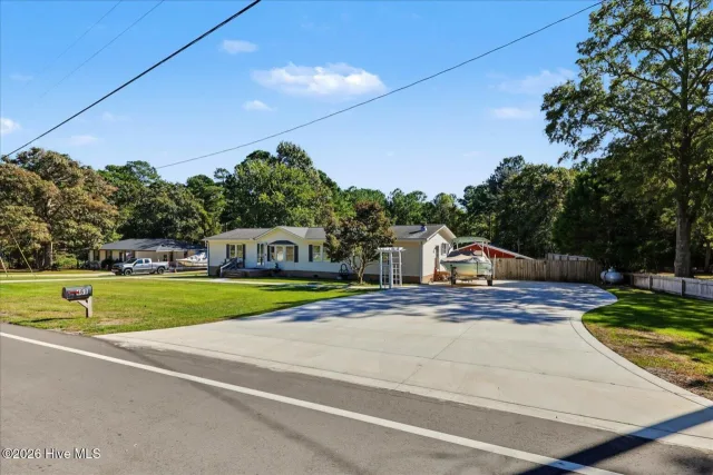 469 Turkey Point Road, Sneads Ferry, NC 28460