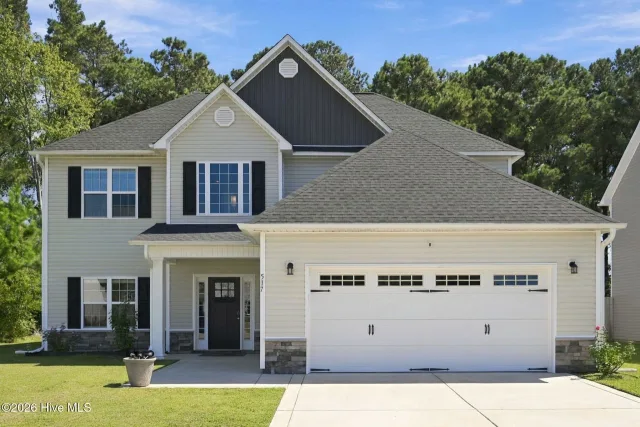 517 White Shoal Way, Sneads Ferry, NC 28460