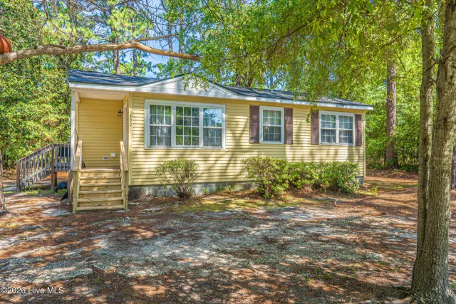 590 S Glover Street, Southern Pines, NC 28387