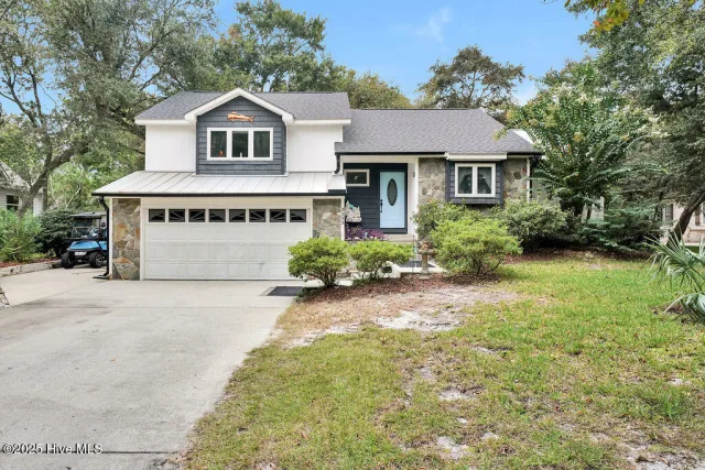 2002 Petes Camp Drive, Southport, NC 28461