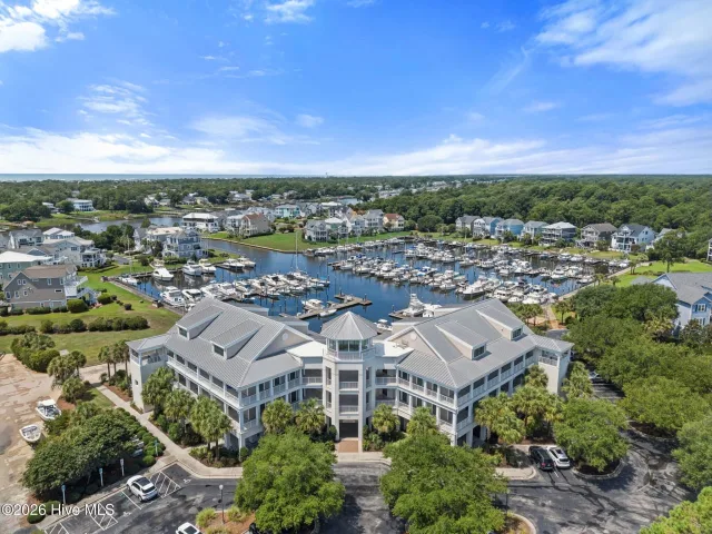 2571 St James Drive SE Unit 202, Southport, NC 28461