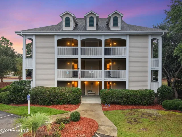 3350 Club Villas Drive 1302, Southport, NC 28461