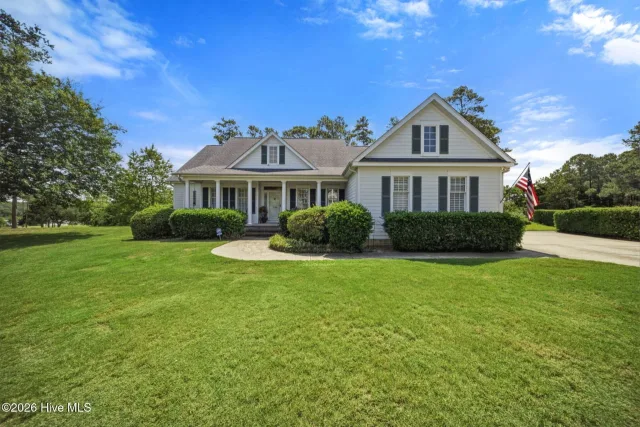 5140 Minnesota Drive SE, Southport, NC 28461