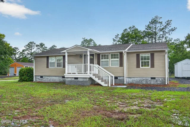 901 Cardinal Road, Southport, NC 28461