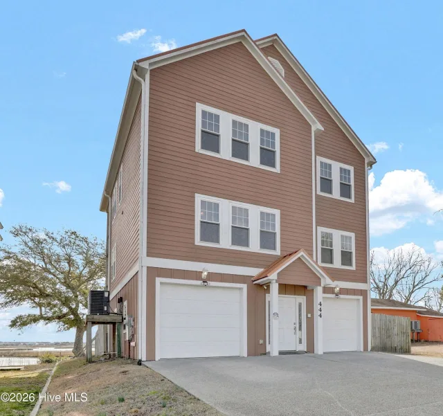 444 Little Kinston Road, Surf City, NC 28455