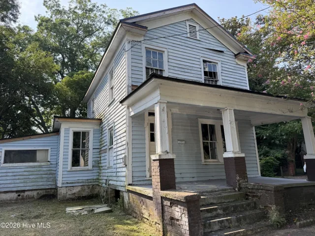 207 N Pierce Street, Washington, NC 27889