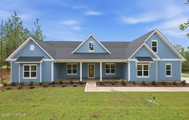2013 Pewter Drive, West End, NC 27376