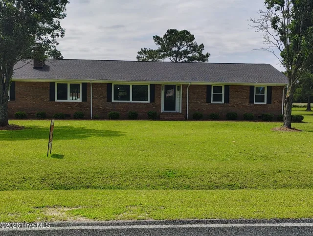 1600 Mrs Tates Road, Whiteville, NC 28472