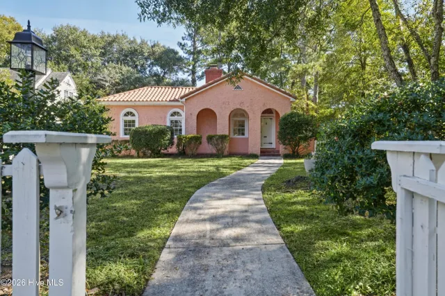 1411 Hawthorne Road, Wilmington, NC 28403
