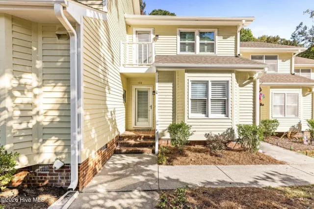 1800 Eastwood Road Apt 130, Wilmington, NC 28403