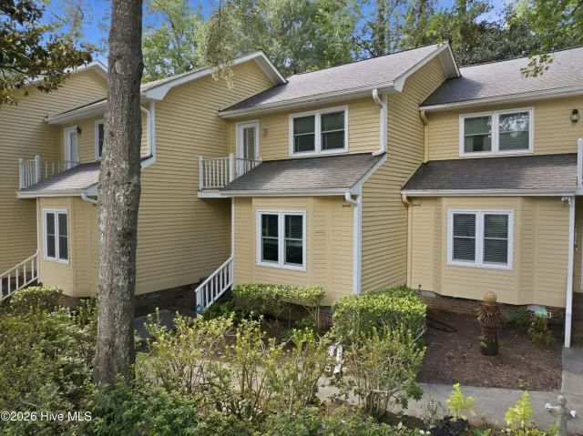 1800 Eastwood Road Apt 242, Wilmington, NC 28403