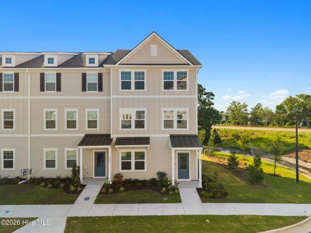 257 Pelican Flight Loop, Wilmington, NC 28412