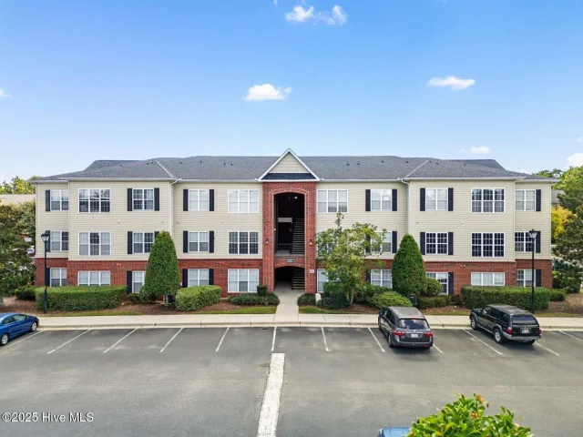 2820 Bloomfield Lane Unit 207, Wilmington, NC 28412
