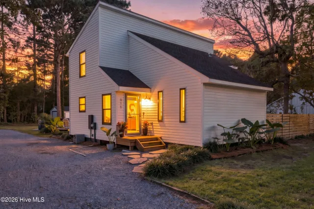 617 Hidden Valley Road, Wilmington, NC 28409