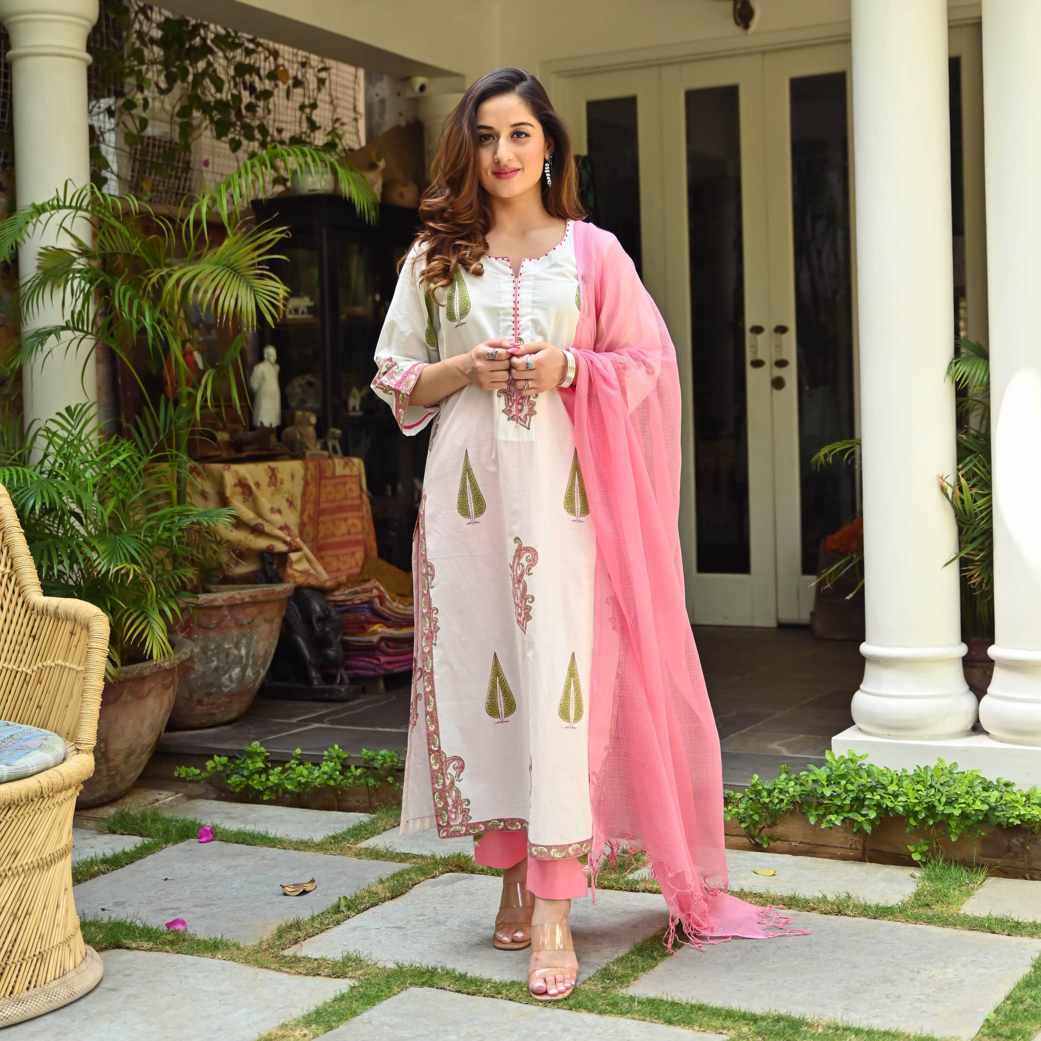 White Pink Ethnic Suit Set (RDSS-02)