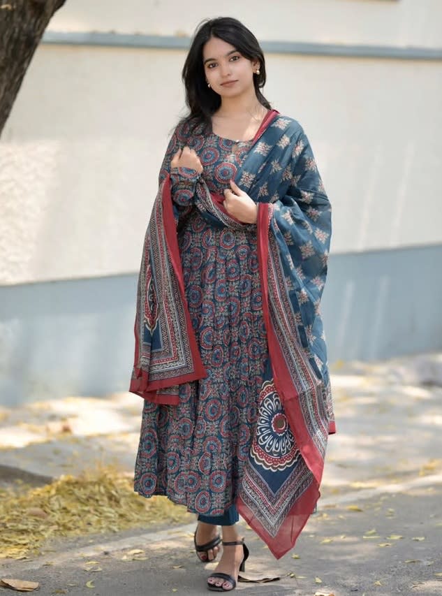 Slate Blue Floral Printed Viscose Salwar Set (RDSS-76)
