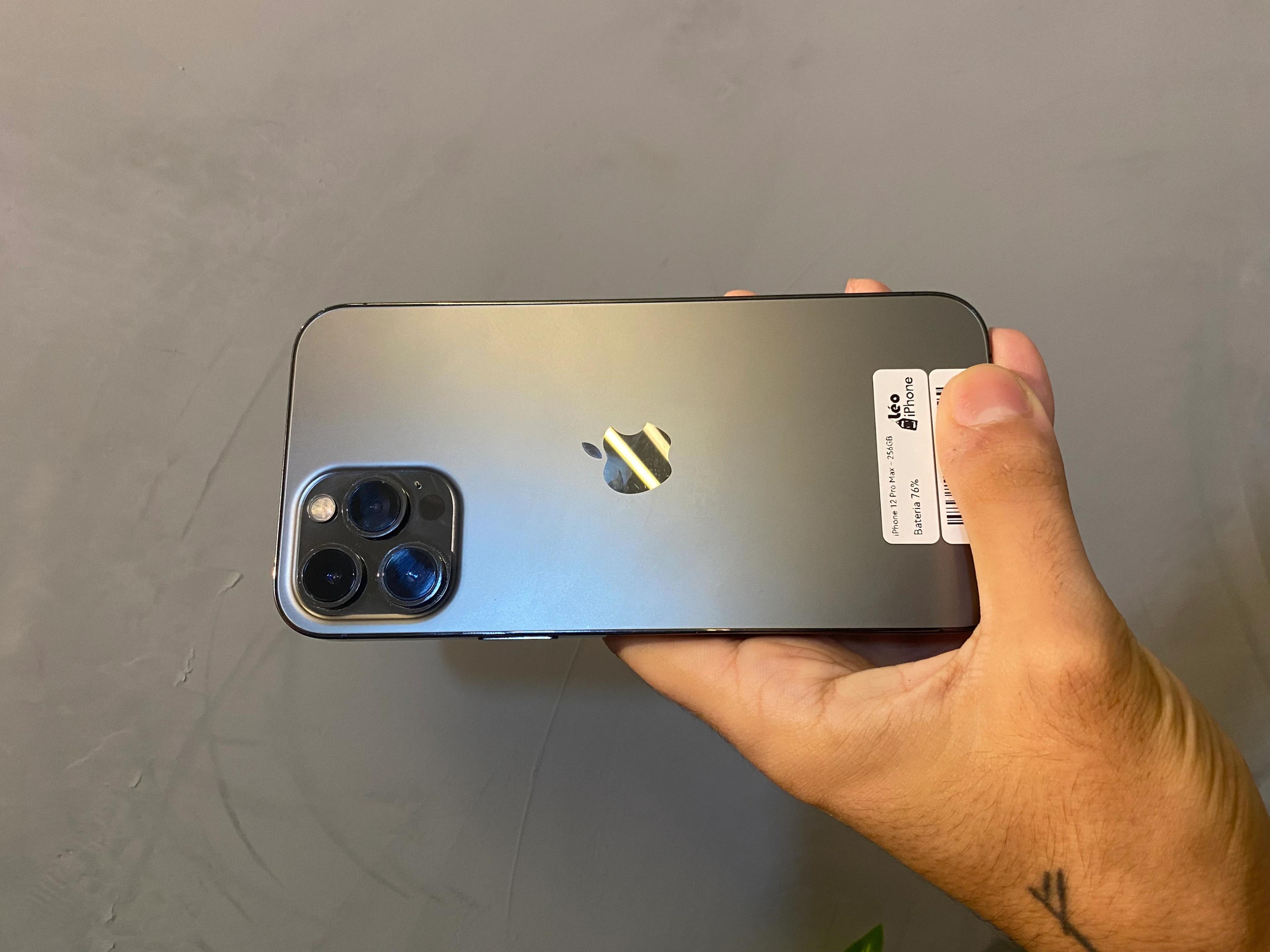 iPhone 12 Pro Max - 256GB - R$ 2.800,00 - Bateria 76% | Léo iPhone