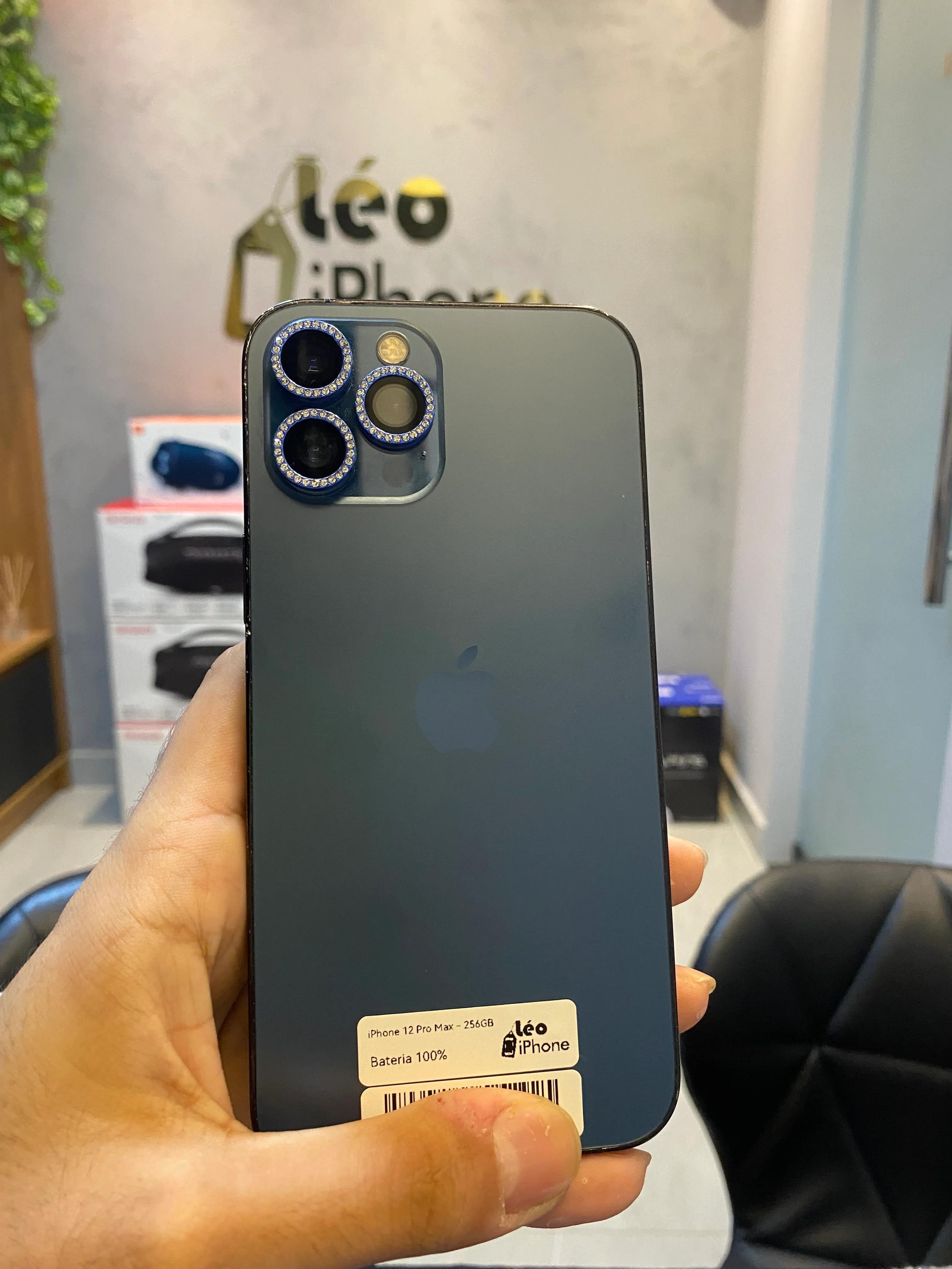 iPhone 12 Pro Max - 256GB - R$ 2.500,00 - Bateria 100% | Léo