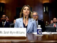 Meta v maléru - svědectví bývalé šéfky Facebooku o tajných dohodách s Čínou