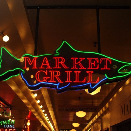 Market Grill Logo