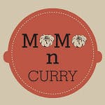 Momo n Curry Logo