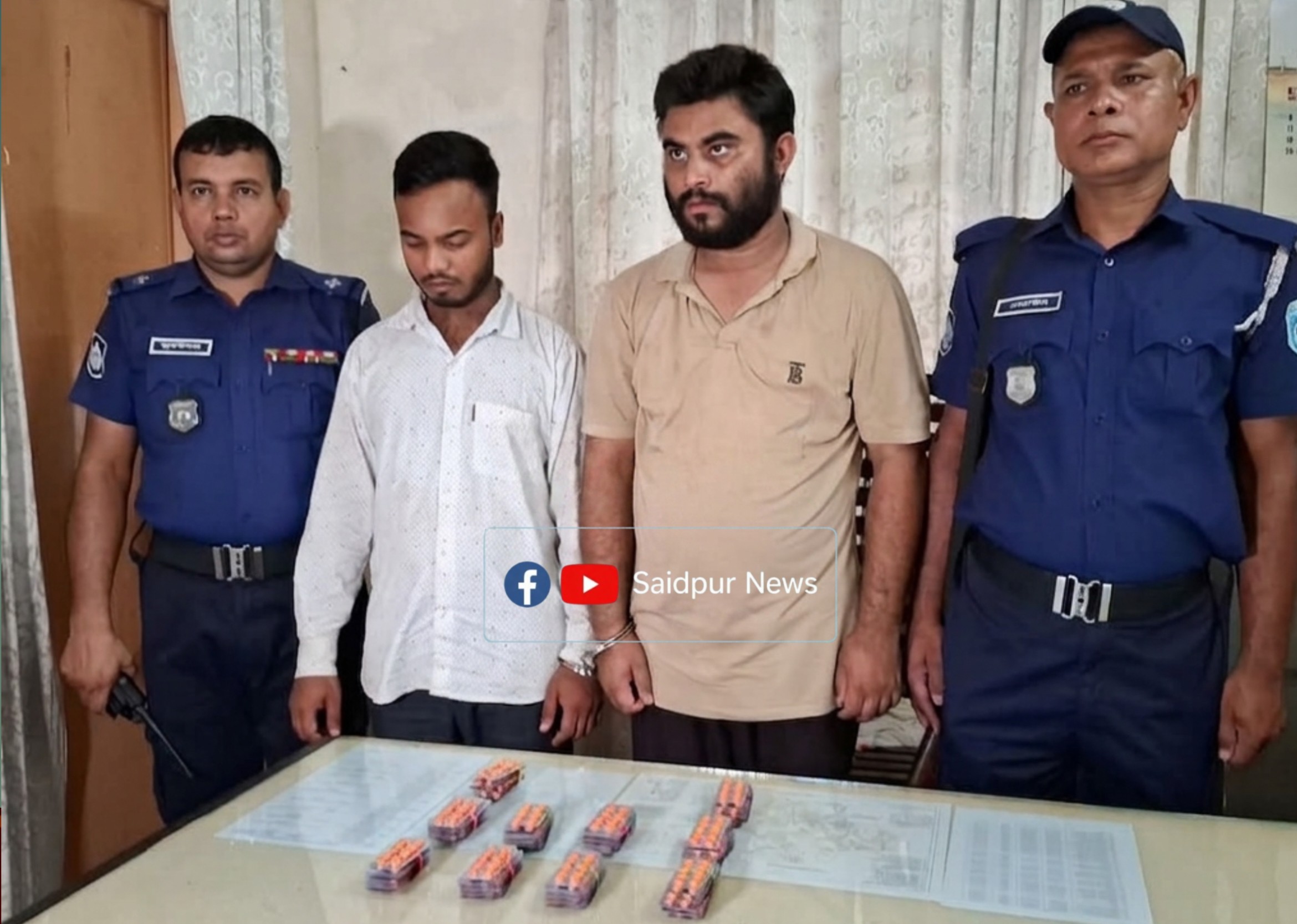 সৈয়দপুরে বাস টার্মিনাল এলাকায় অভিযান: ১ হাজার টাপেন্টাডলসহ দুইজন পুলিশের হাতে