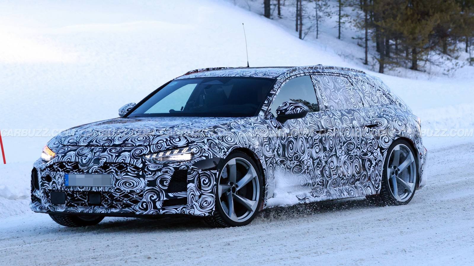 Photo audi m3 - Audi RS5 PHEV vs BMW M3 : 630 ch et 87 km d'autonomie électrique
