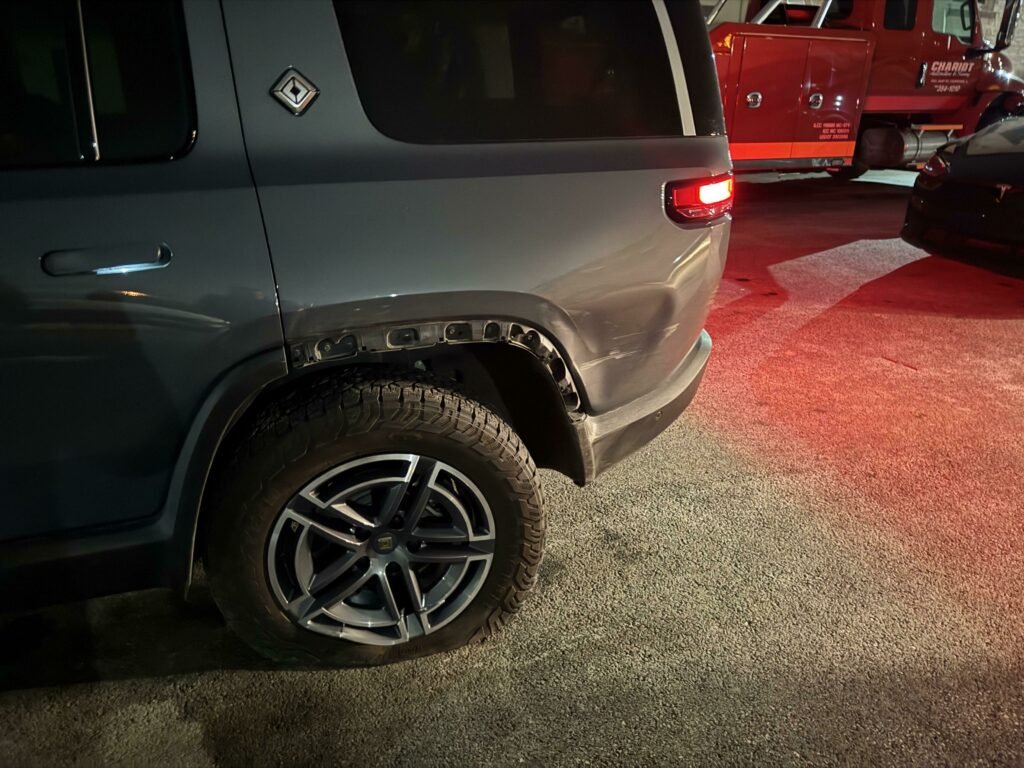 This Rivian R1S Parking Incident Triggered A $54,000 Repair Bill This Rivian R1S Parking Incident Triggered A $54,000 Repair Bill