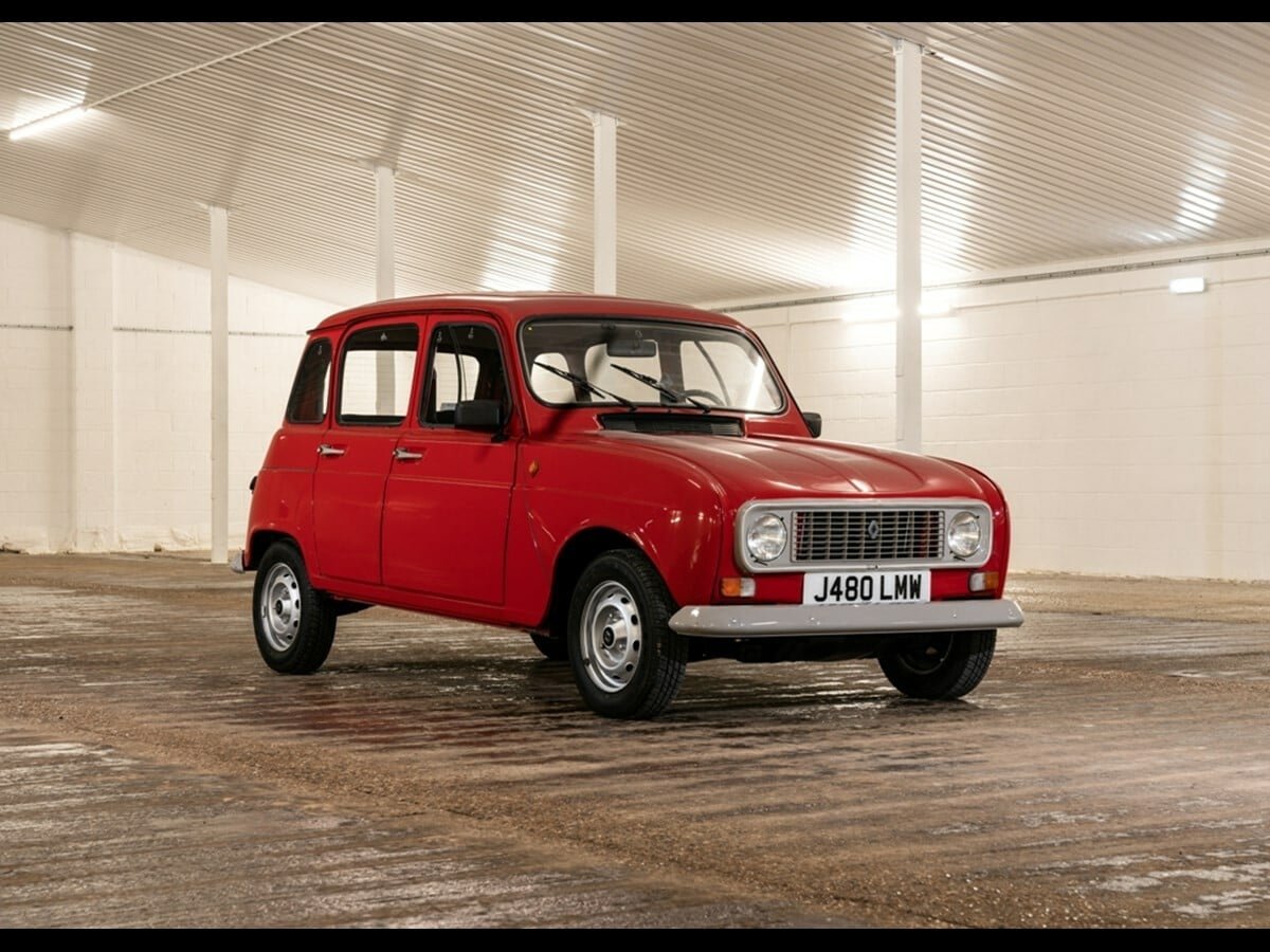 Photo renault r4 e-tech - Renault R4 E-Tech : pourquoi l'icône des 8 millions revient en électrique