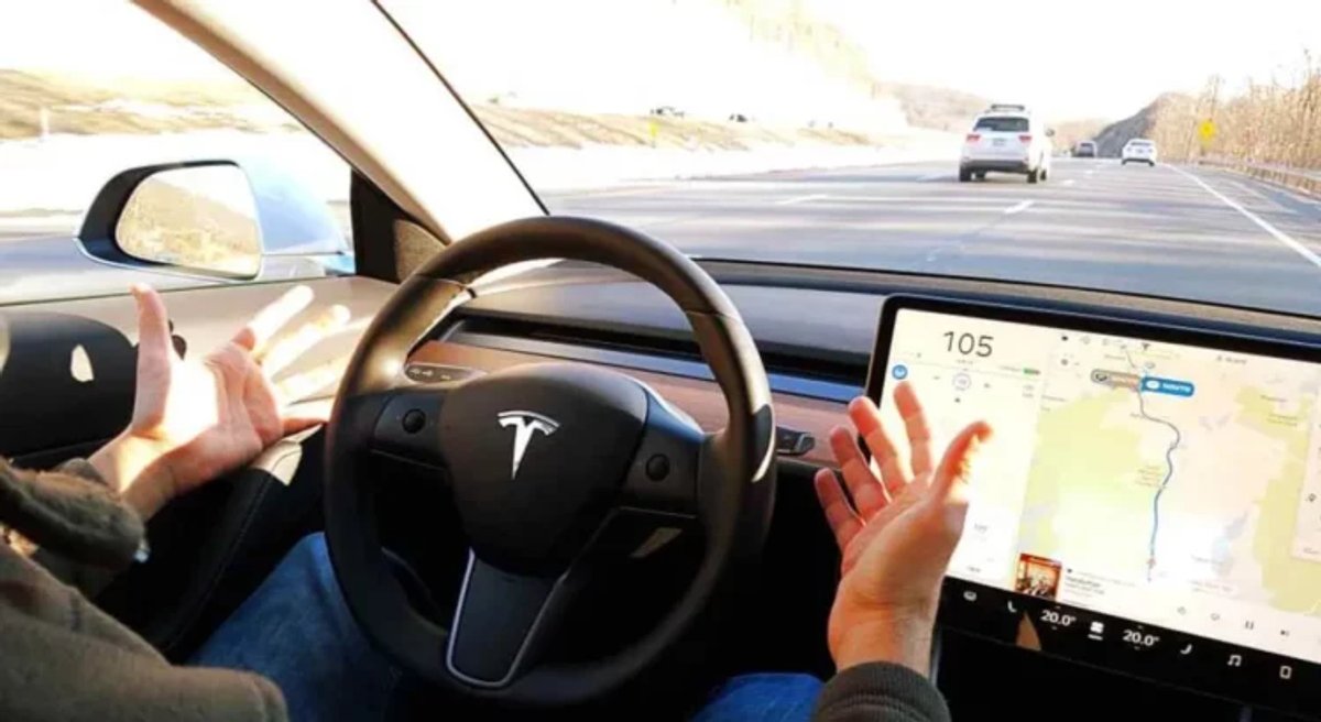 Photo tesla Tesla Autopilot : 8 milliards de miles et 243 M$ de condamnation