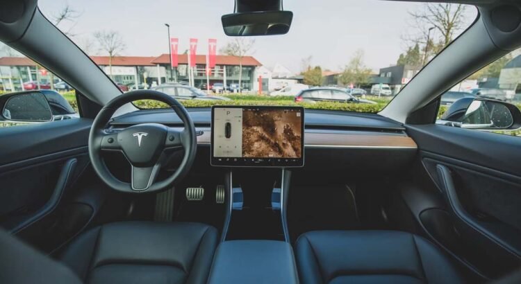 Tesla : son Autopilot responsable de nombreux accidents de la route ? Tesla : son Autopilot responsable de nombreux accidents de la route ?