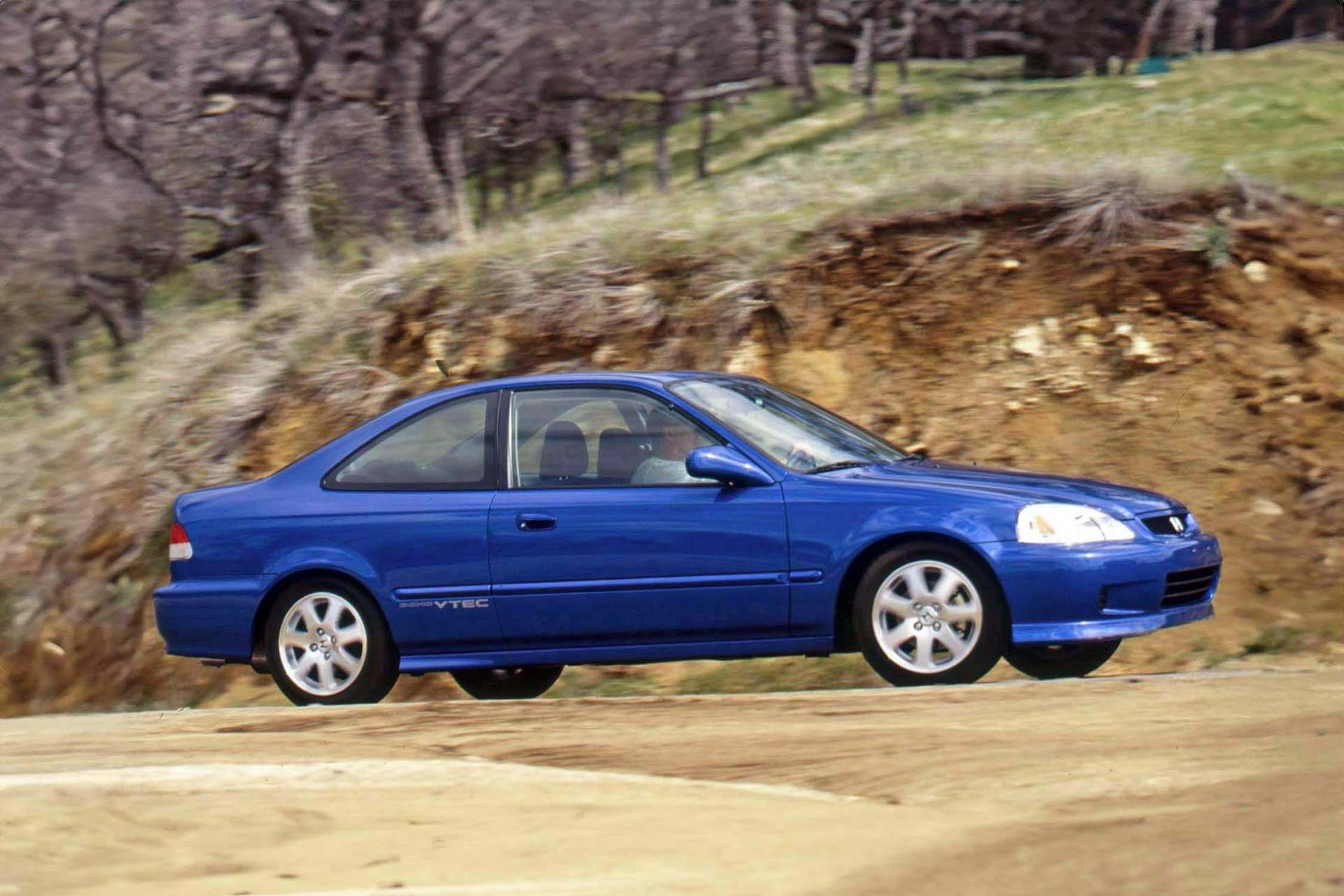 Photo honda civic - Honda Civic vs Kia K4 : le duel des compactes incontournables de 2025