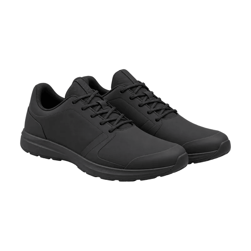 Siyah teknik sneaker