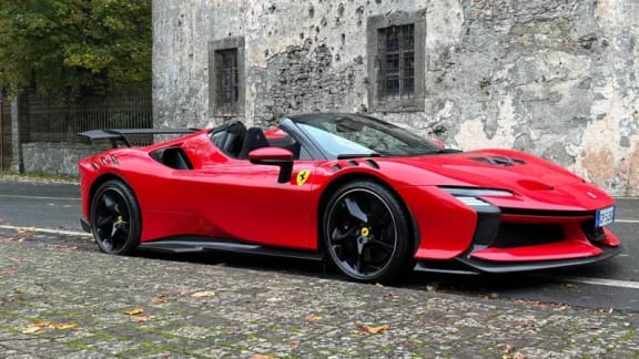 Ferrari SF90 Spider